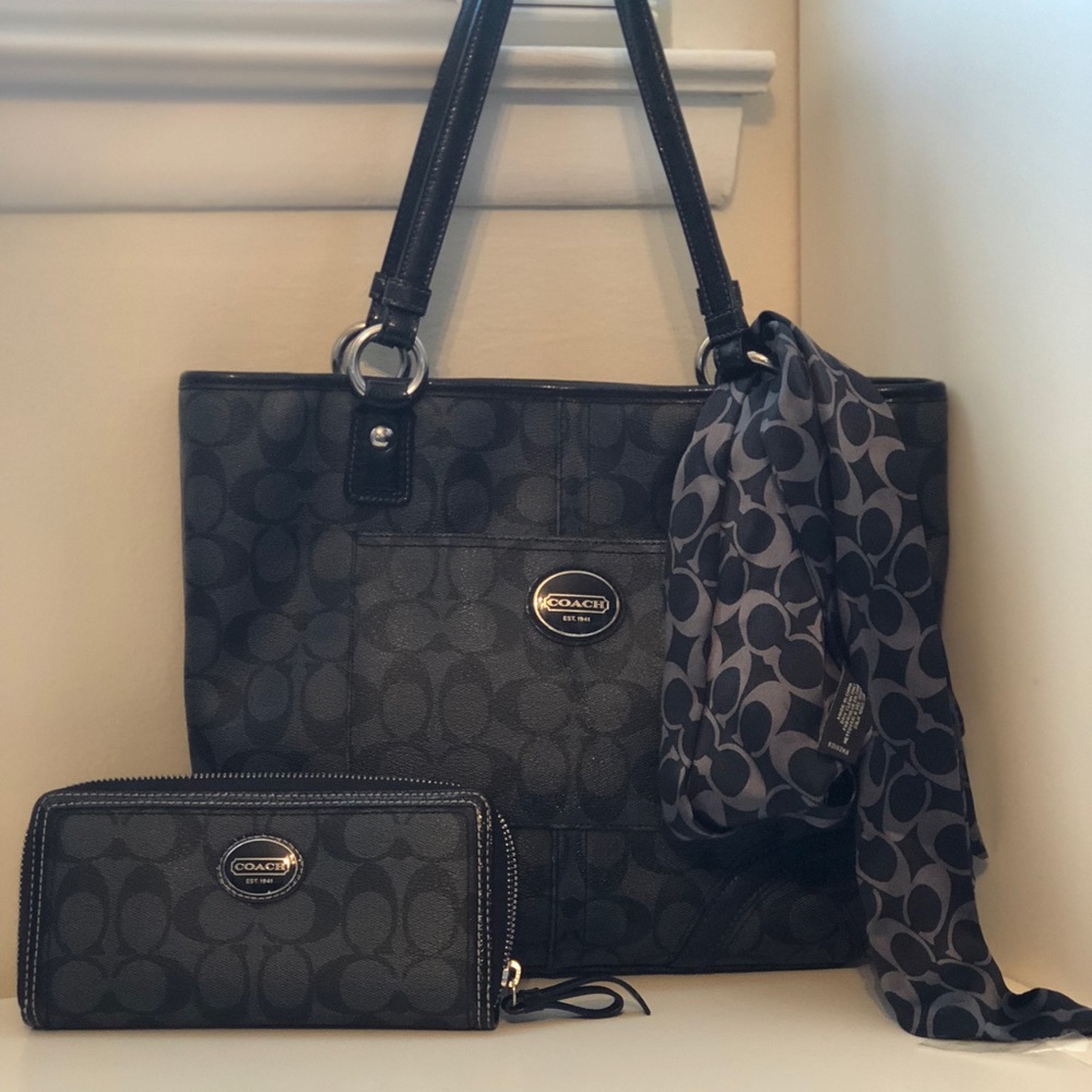 Coach signature C shoulder bag